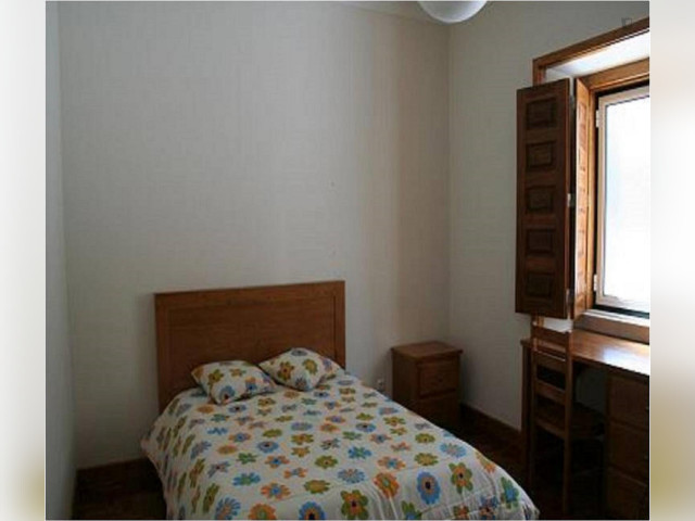 Portugal furnished Room in Beiras, Coimbra