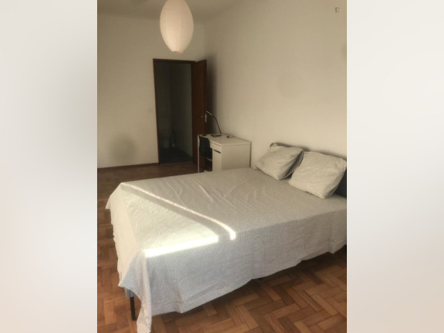 Portugal furnished Room in Porto-North Portugal, Porto Oporto