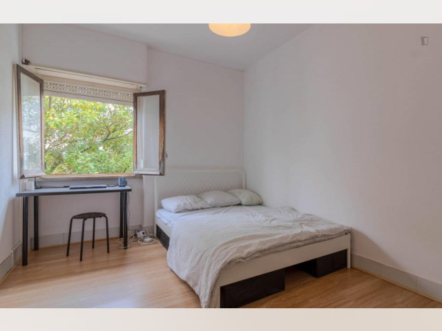 Portugal furnished Room in Lisboa-Tagus Valley, Lisbon