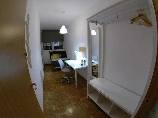 Madrid Room for rent