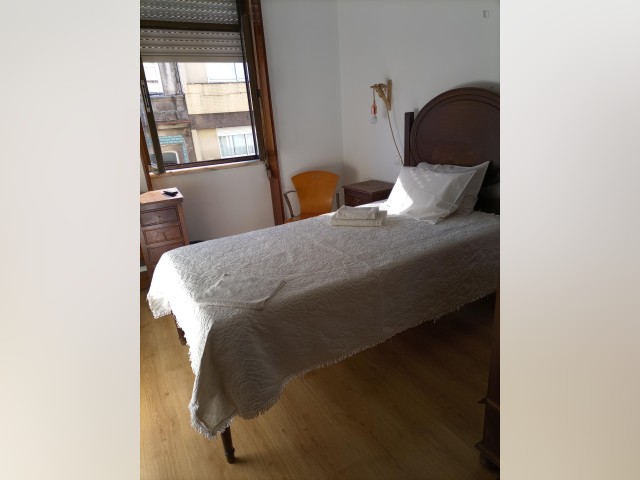 Portugal furnished Room in Porto-North Portugal, Porto Oporto