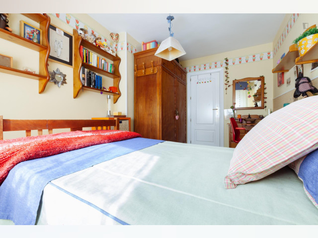 Spain furnished Room in Andalucia, Granada