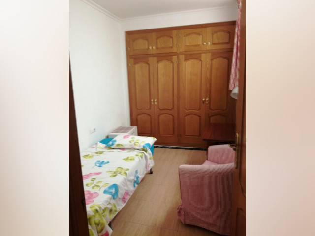 Spain furnished Room in Valencia, Alicante