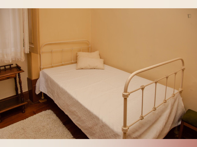 Portugal furnished Room in Beiras, Coimbra