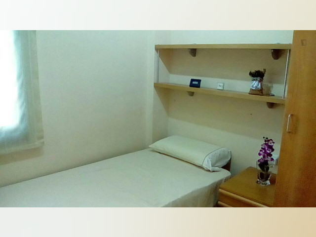 Spain furnished Room in Catalonia, Barcelona