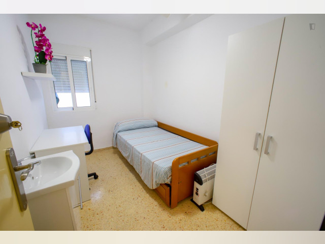 Spain furnished Room in Valencia, Valencia