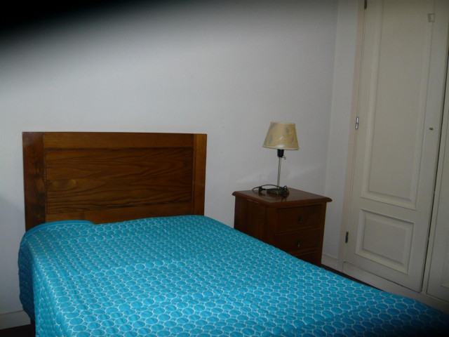 Portugal furnished Room in Beiras, Coimbra