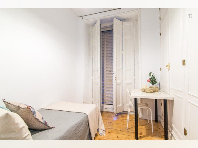 Spain furnished Room in Madrid, Madrid