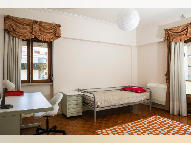 Portugal furnished Room in Lisboa-Tagus Valley, Lisbon
