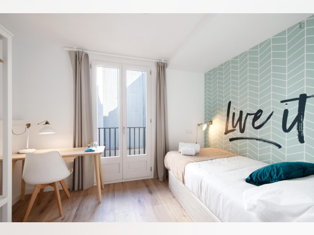 Spain furnished Room in Catalonia, Barcelona