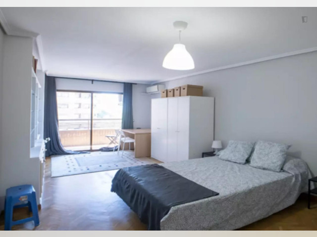 Spain furnished Room in Valencia, Valencia