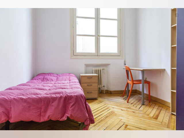 Spain furnished Room in Madrid, Madrid