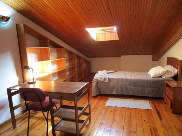 Portugal furnished Room in Beiras, Coimbra
