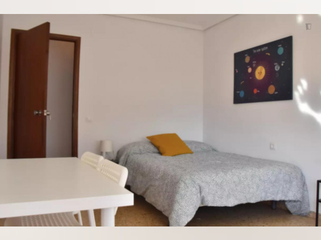 Spain furnished Room in Valencia, Valencia