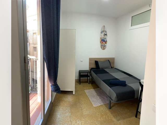 Spain furnished Room in Catalonia, Barcelona