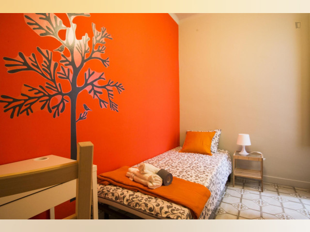 Spain furnished Room in Catalonia, Barcelona