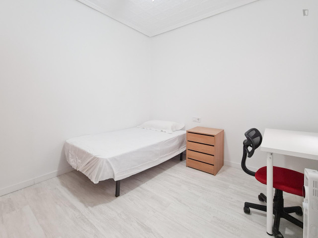 Spain furnished Room in Valencia, Valencia