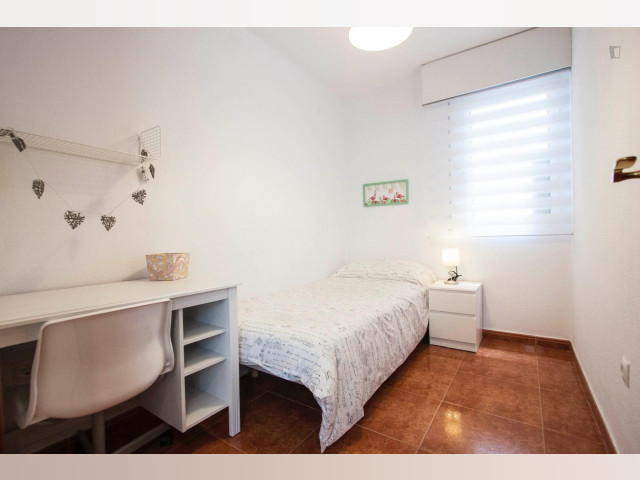 Spain furnished Room in Valencia, Valencia