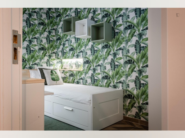 Spain furnished Room in Catalonia, Barcelona
