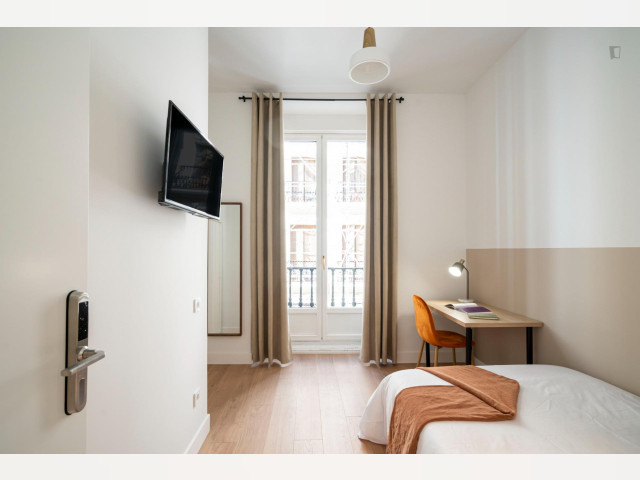 Spain furnished Room in Madrid, Madrid