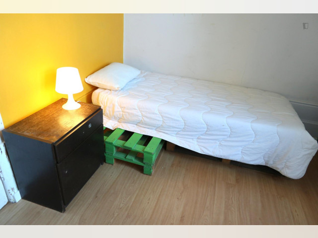 Portugal furnished Room in Porto-North Portugal, Porto Oporto
