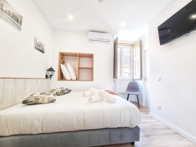 Portugal furnished Room in Beiras, Coimbra
