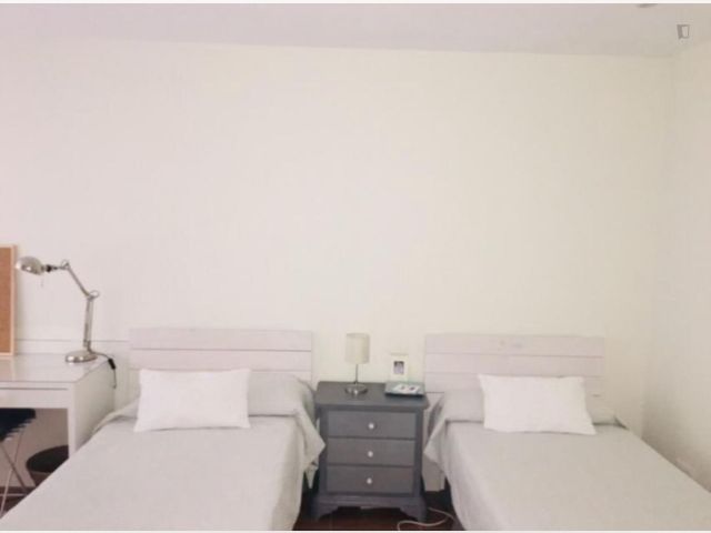 Spain furnished Room in Madrid, Madrid
