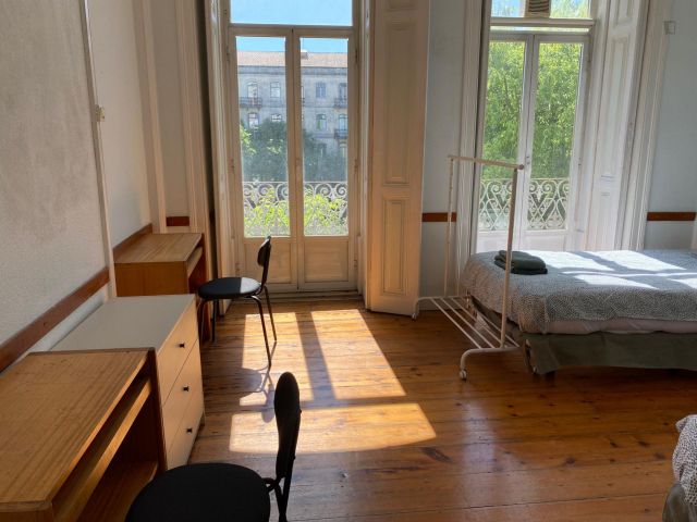 Portugal furnished Room in Lisboa-Tagus Valley, Lisbon