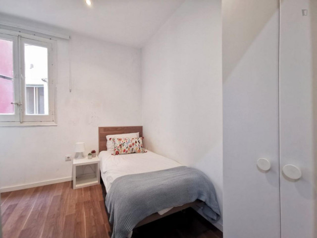 Spain furnished Room in Madrid, Madrid