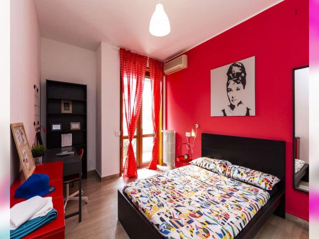 Italy furnished Room in Lombardy, Milan
