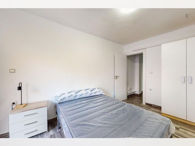 Spain furnished Room in Valencia, Valencia