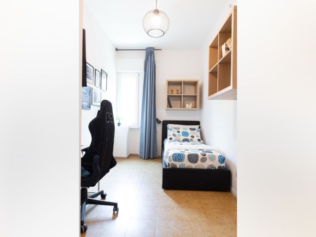 Italy furnished Room in Lombardy, Milan
