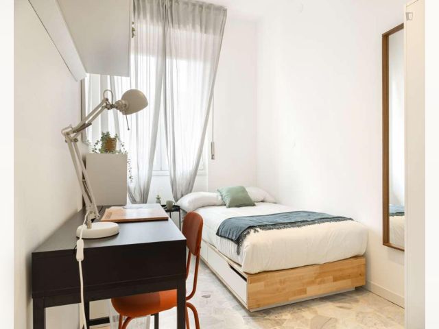 Italy furnished Room in Lombardy, Milan