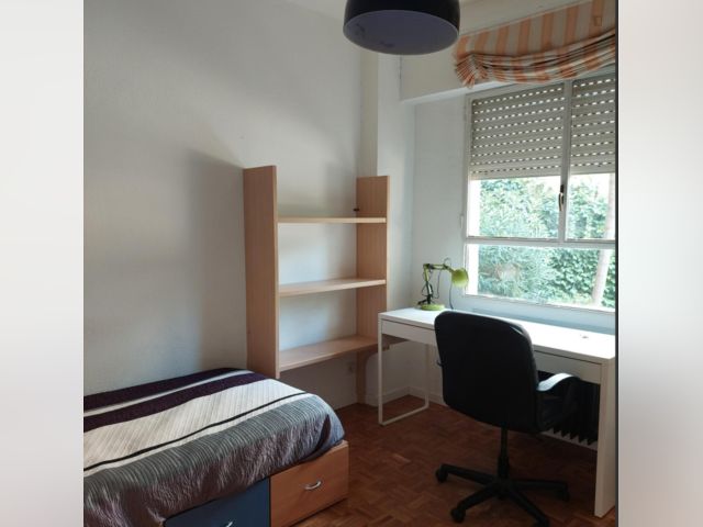 Spain furnished Room in Madrid, Madrid