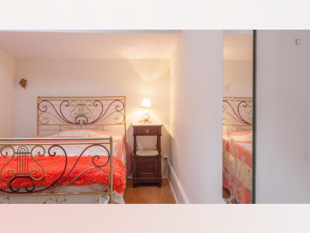 Portugal furnished Room in Porto-North Portugal, Porto Oporto