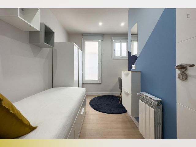Spain furnished Room in Catalonia, Barcelona