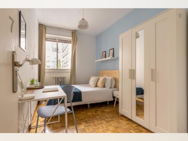 Spain furnished Room in Madrid, Madrid