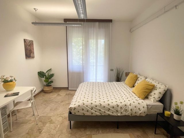 Italy furnished Room in Lombardy, Milan
