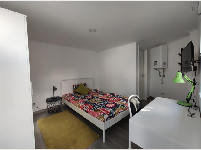 Portugal furnished Room in Lisboa-Tagus Valley, Lisbon
