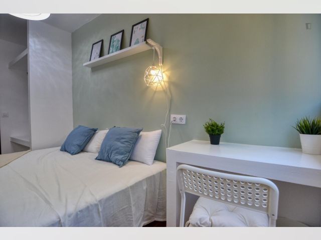 Spain furnished Room in Madrid, Madrid
