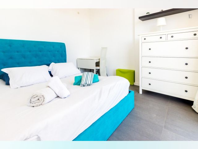 Portugal furnished Room in Porto-North Portugal, Porto Oporto