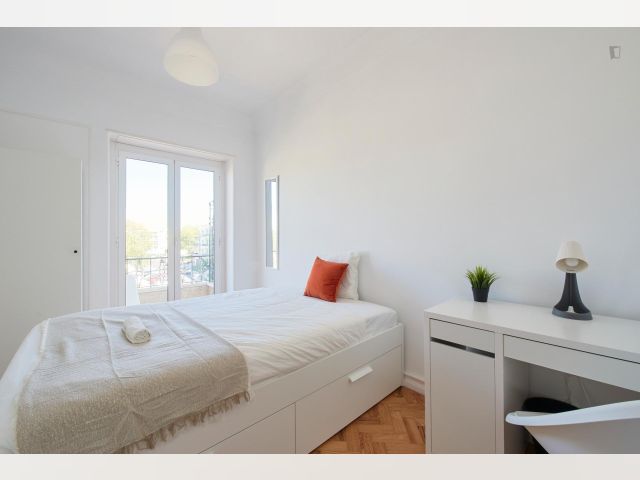 Portugal furnished Room in Lisboa-Tagus Valley, Lisbon
