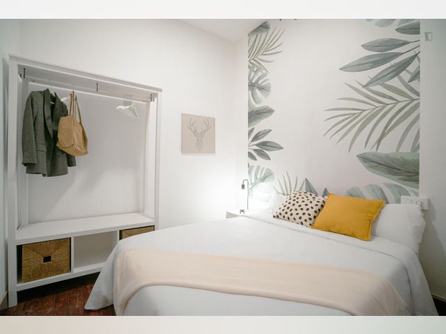 Spain furnished Room in Valencia, Valencia