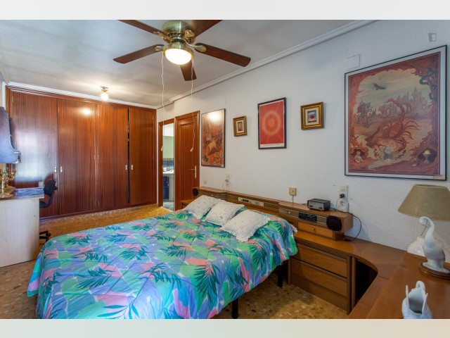 Spain furnished Room in Valencia, Valencia
