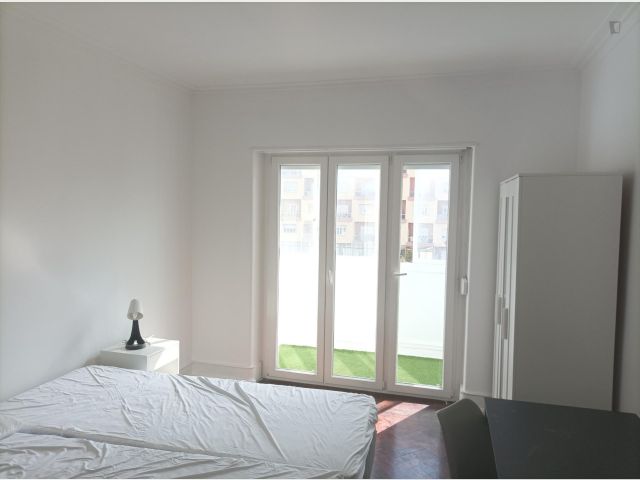 Portugal furnished Room in Lisboa-Tagus Valley, Lisbon