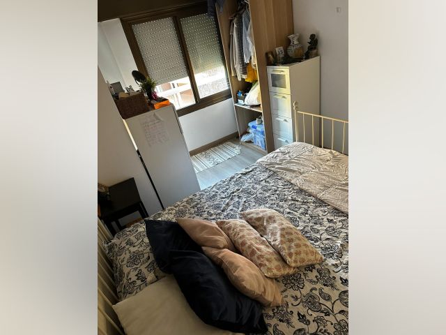 Spain furnished Room in Catalonia, Barcelona