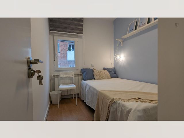 Spain furnished Room in Madrid, Madrid