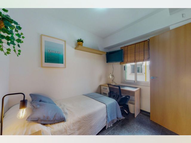 Spain furnished Room in Valencia, Valencia