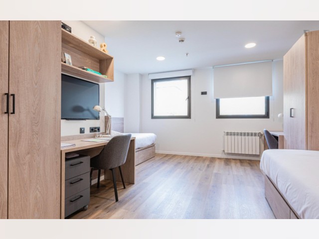 Spain furnished Room in Madrid, Madrid