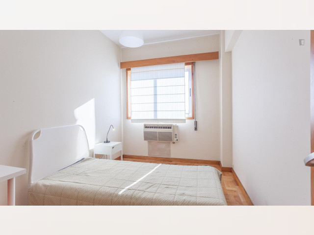 Portugal furnished Room in Porto-North Portugal, Porto Oporto